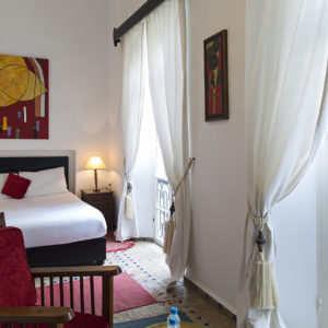 Chems bleu riad hotel essaouira Chambre Rouge