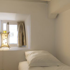 Chems bleu riad hotel essaouira Chambre Rouge